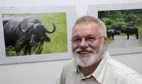Harald Benz bei der Ausstellungseröffnung Harald Benz bei der Ausstellungseröffnung