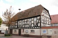 Historisches Rathaus und heutiges Heimatmuseum in Erfelden