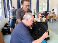 Reparierer bei der Arbeit.